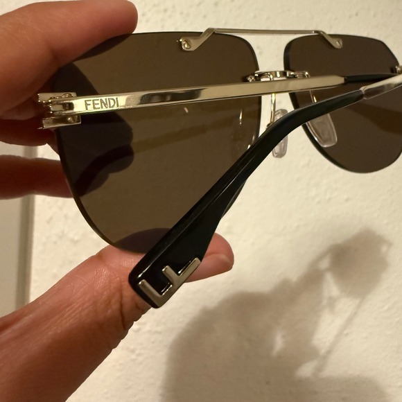 Fendi Aviator‎ Fendi Sky Fe40115U Sunglasses Brown Lens Gold Frame Made in Italy main image 6